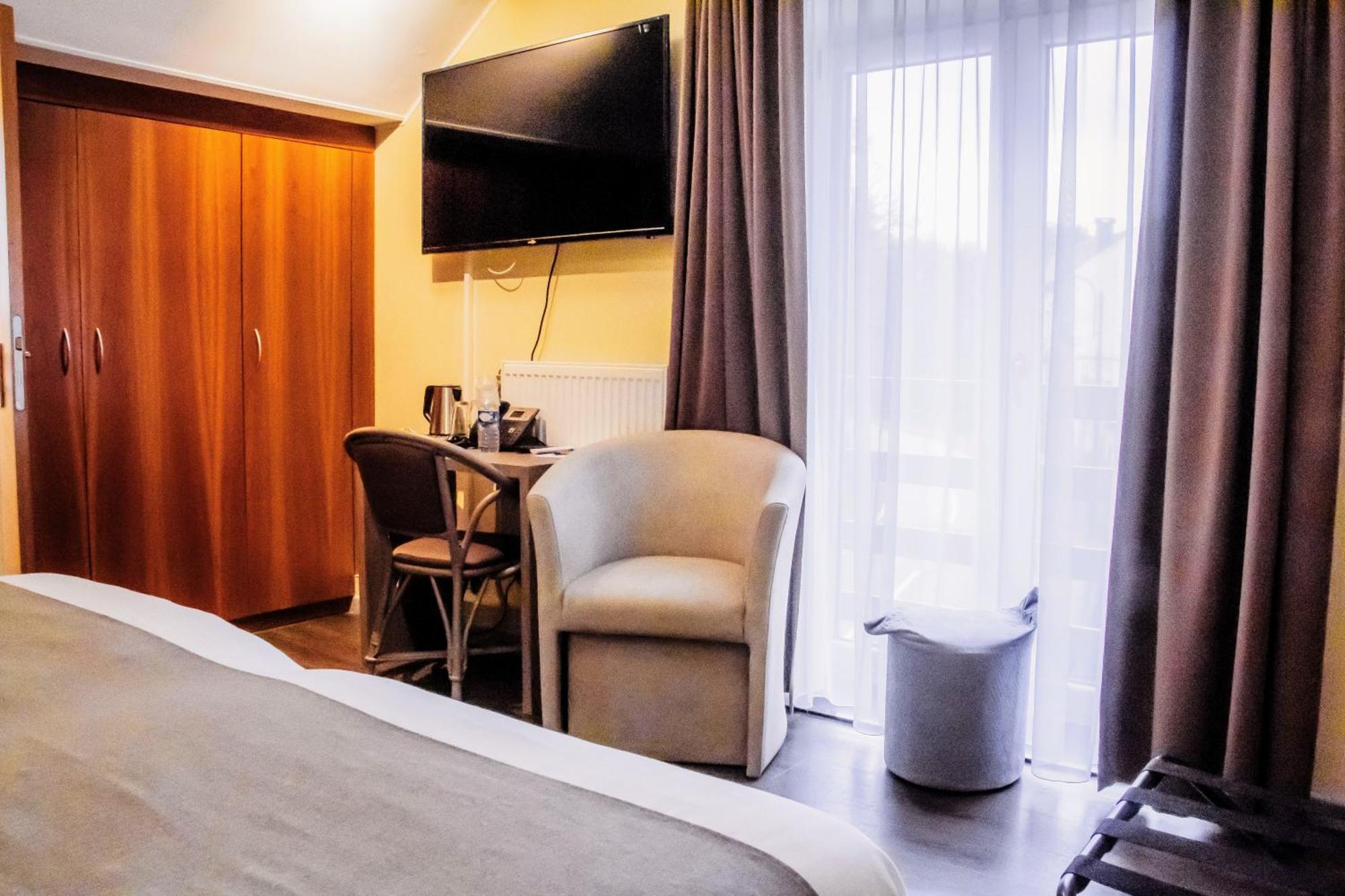 Hotel Des Postes 호우팔리제 외부 사진