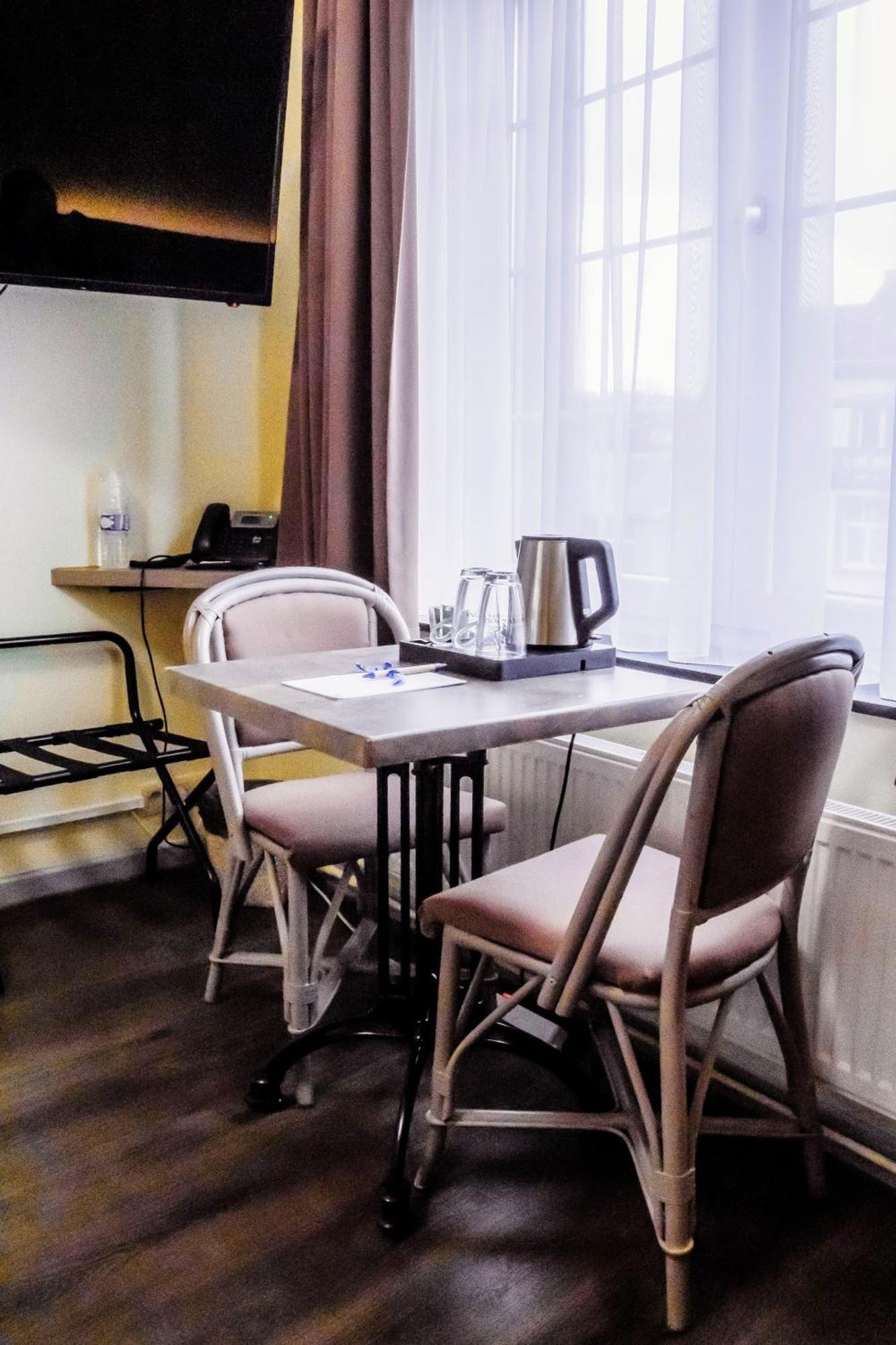 Hotel Des Postes 호우팔리제 객실 사진